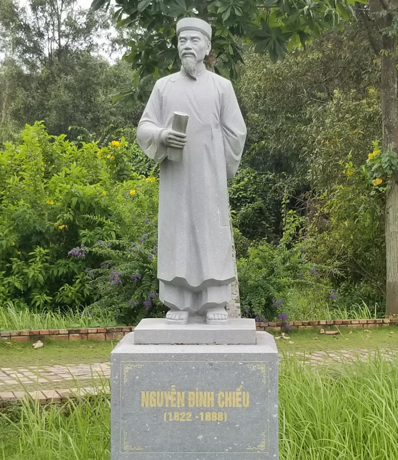 NGUYỄN ĐÌNH CHIỂU – ĐÔI MẮT KHÔNG CÒN NHÌN THẤY, NHƯNG TRÁI TIM VẪN NHÌN VỀ ĐẤT NƯỚC