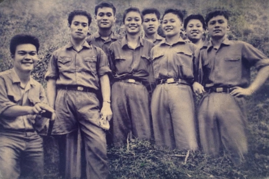 "Hãy để anh ở lại"