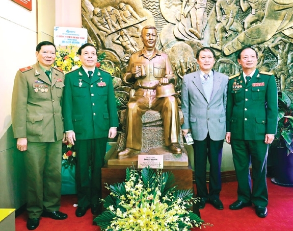 Tâm huyết của người anh hùng