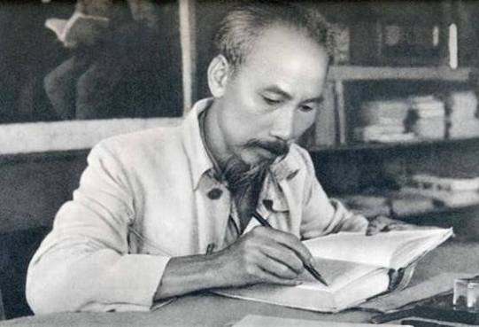 KHOAN DUNG, NHÂN ÁI HỒ CHÍ MINH – MỘT GIÁ TRỊ ĐẶC TRƯNG CHO VĂN HÓA HÒA BÌNH