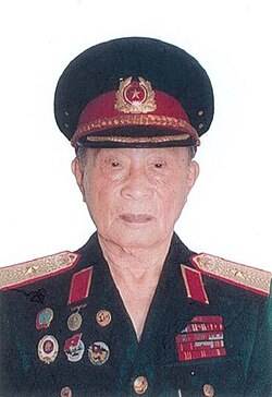 Chân dung: Hoàng Niệm