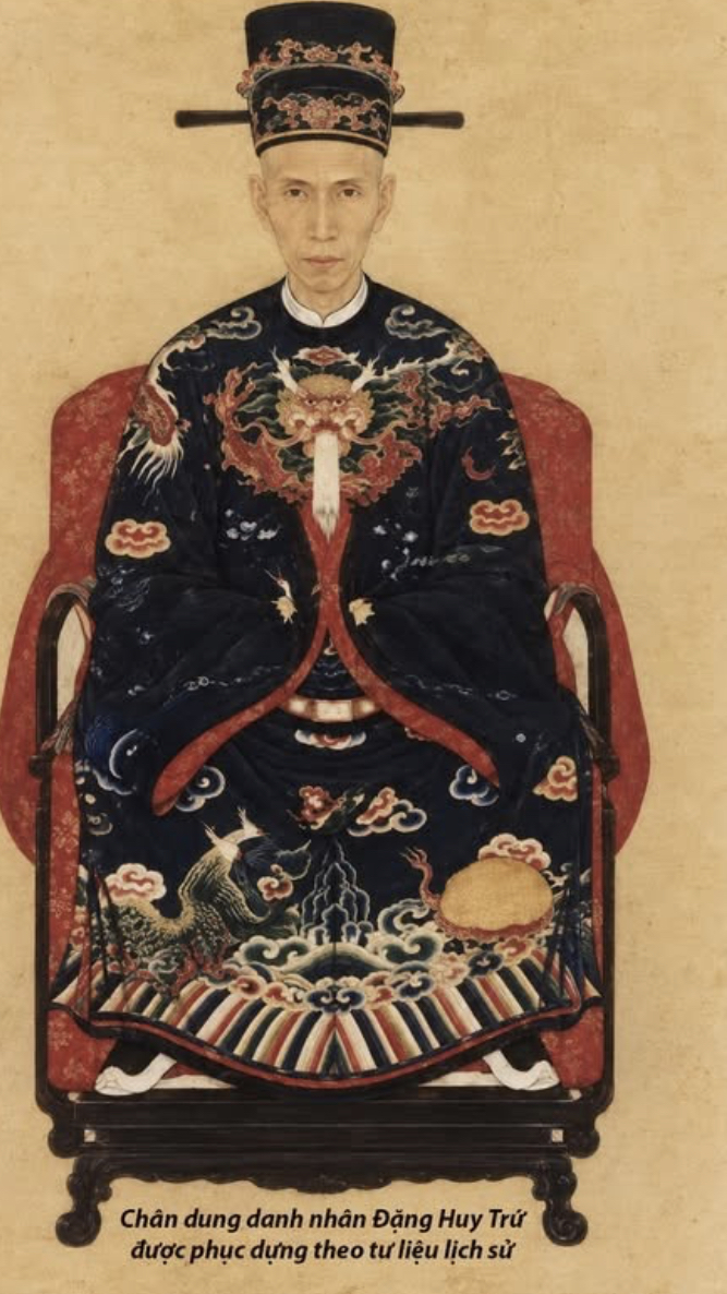 Bóng Người Trong Ống Kính Đêm Thu
