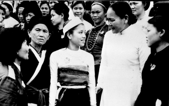 Người con gái sông Tiền kiên trung