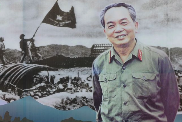 NGƯỜI GIỮ LỬA Đại tướng Võ Nguyên Giáp – Người thắp sáng ngọn lửa độc lập
