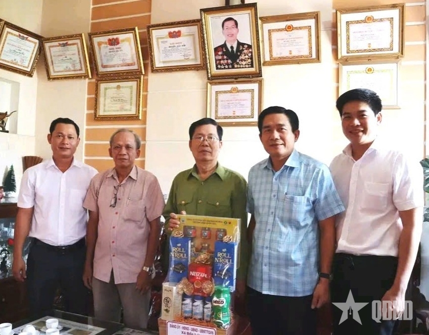 Ba tôi – Người thương binh đi ra từ khói lửa chiến tranh