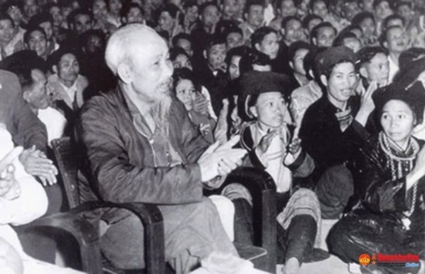 THEO DẤU CHÂN BÁC GIỮA THÁNG BA LỊCH SỬ