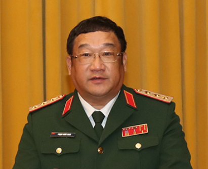 Chiếc khăn tay màu xanh