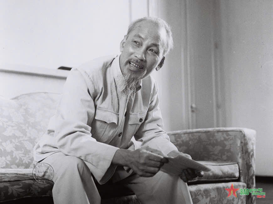 Hồ Chí Minh – Vị lãnh tụ của dân tộc Việt Nam