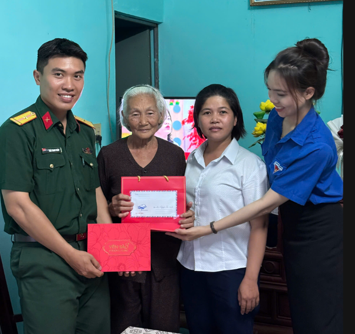 NƠI VẾT THƯƠNG HÓA THÀNH ĐÓA HOA BẤT TỬ