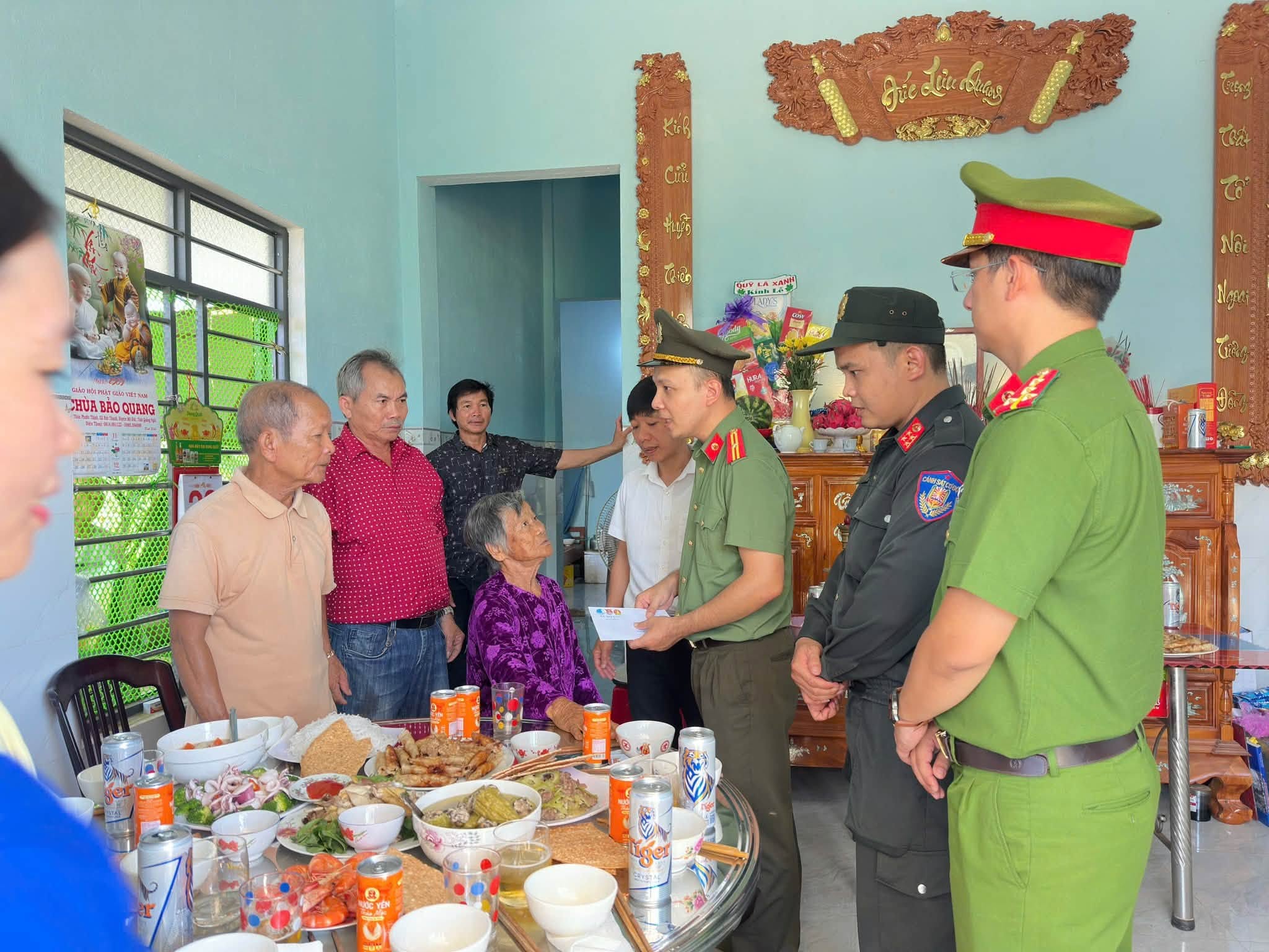 Hành trình thầm lặng phụng dưỡng các Mẹ Việt Nam Anh hùng – Khi tình thương nối liền hai thế hệ