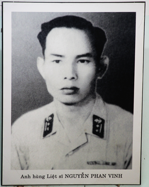 Nguyễn Phan Vinh giữa biển lửa Hòn Hèo