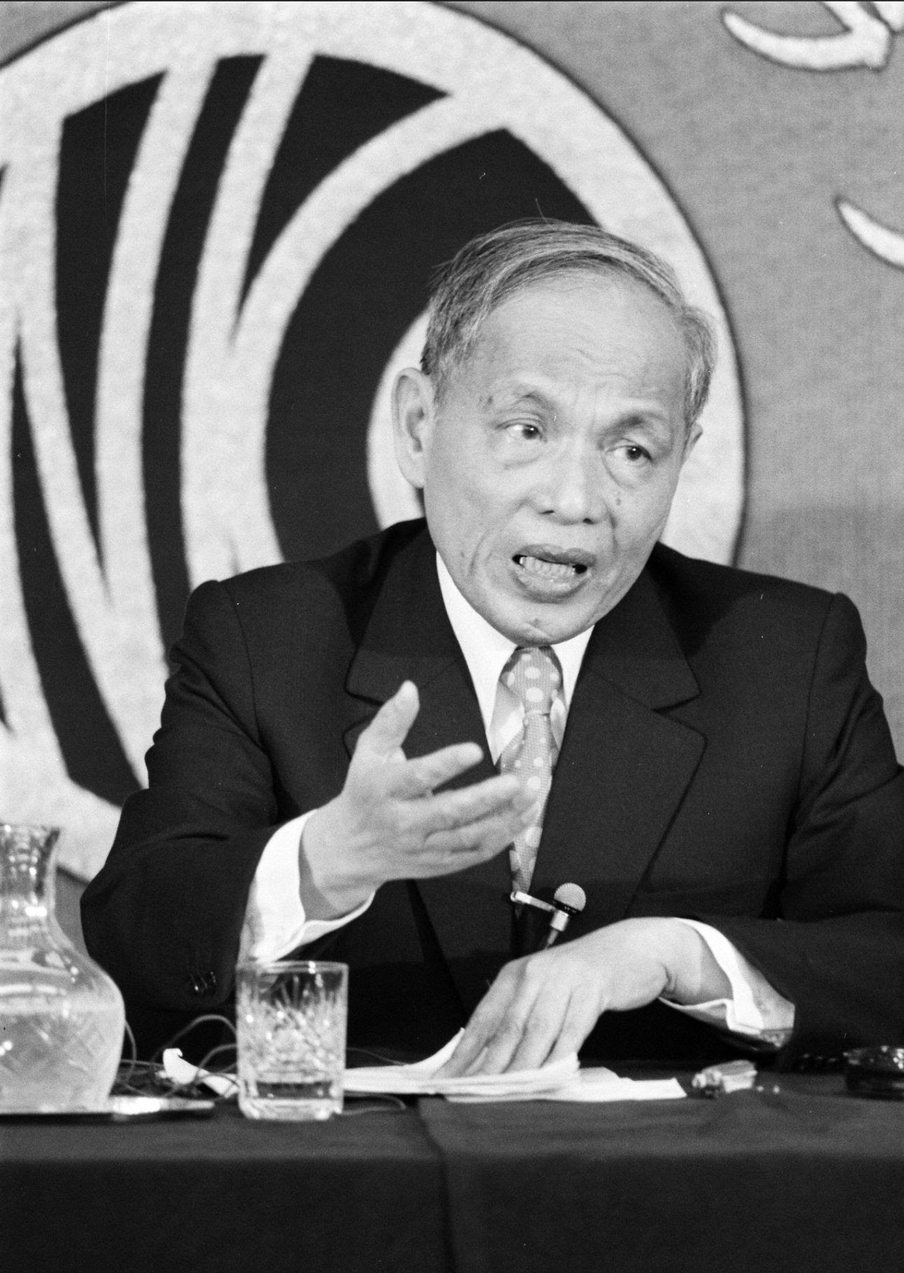 NGUYỄN DUY TRINH (1910-1985)