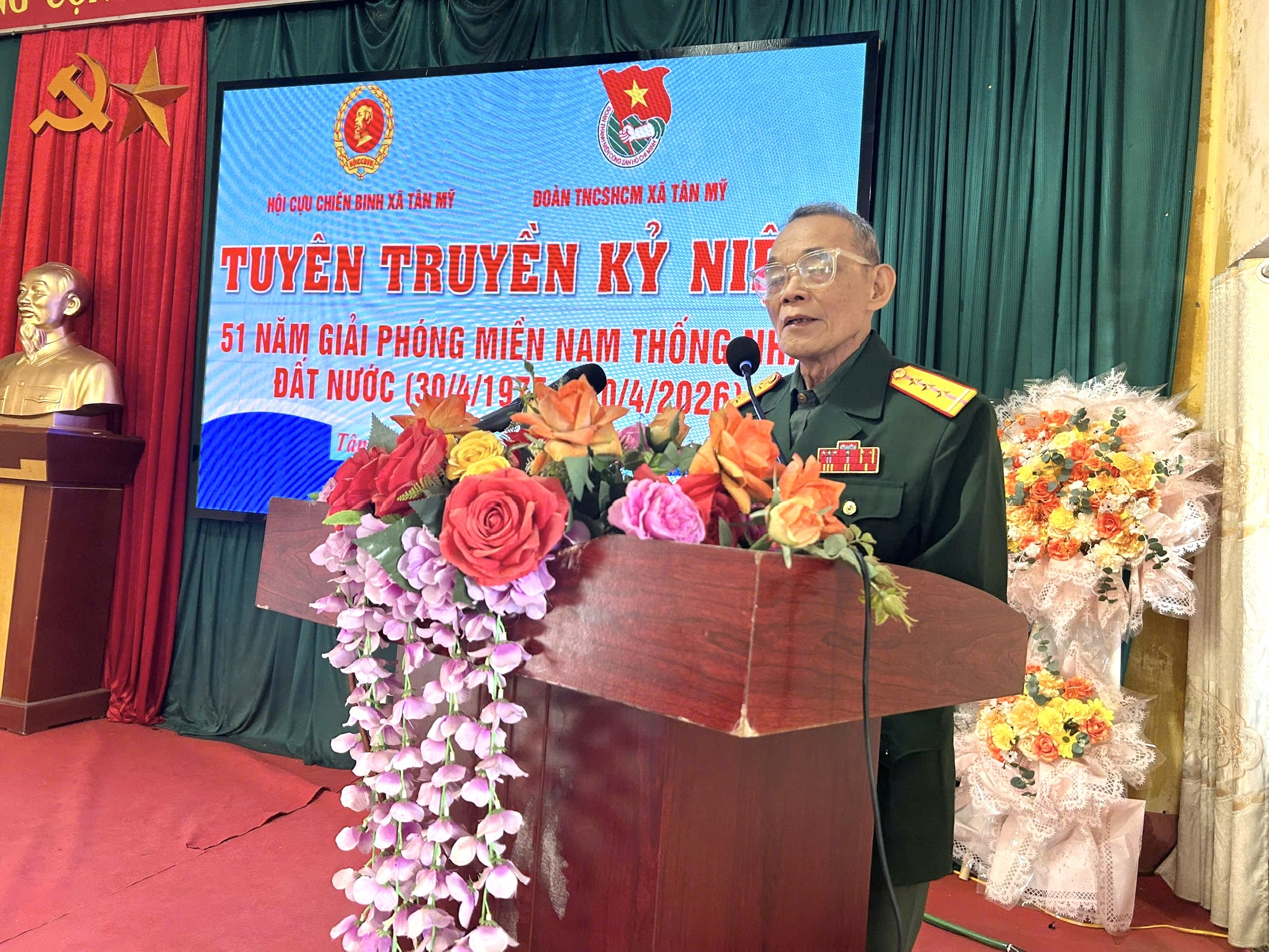 Người kể chuyện của ngày toàn thắng