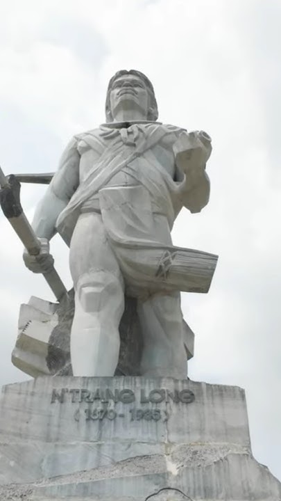 Tù trưởng N’Trang Lơng (1911-1936)