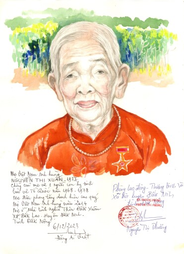 Nguyễn Thị Xuân  - Mẹ Việt Nam anh hùng