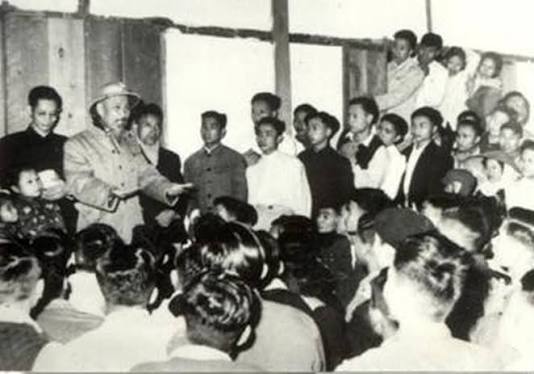 Tinh thần nhân đạo quốc tế và mục tiêu tối cao của người cách mạng