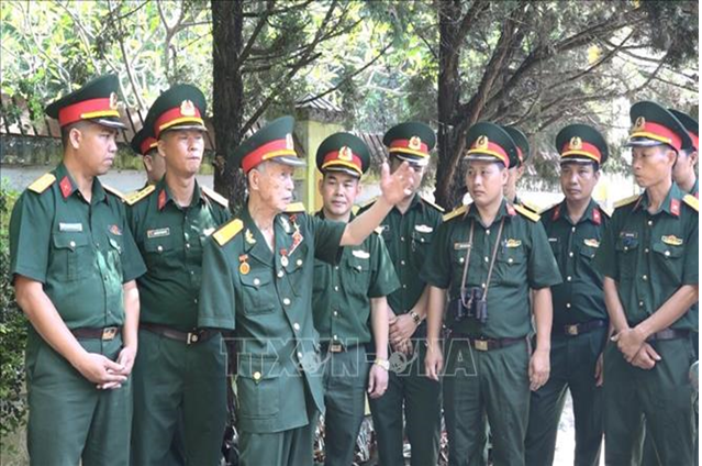 Anh hùng La Văn Cầu – Tấm gương quả cảm của dân tộc Việt Nam