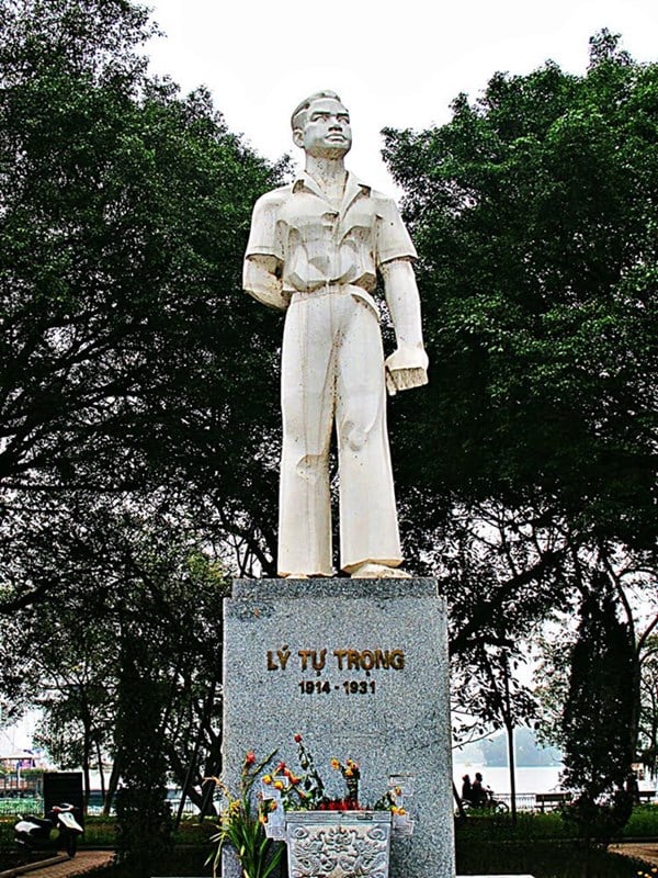 Anh hùng liệt sĩ Lý Tự Trọng