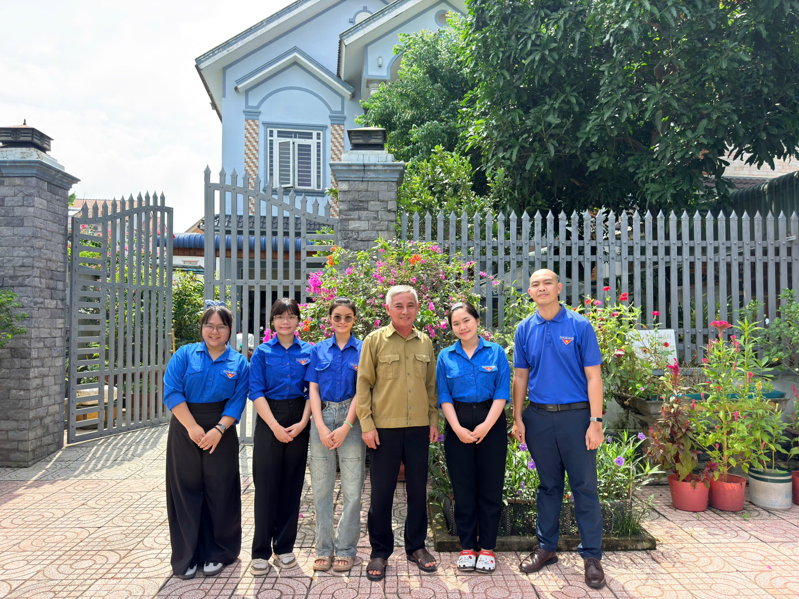 NGUYỄN VĂN HUÂN– NHỮNG KÝ ỨC KHÔNG THỂ QUÊN CỦA MỘT THỜI HOA LỬA