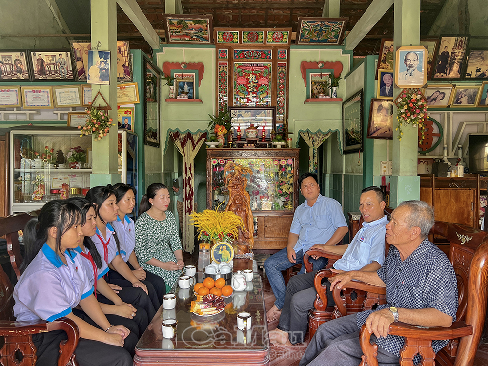 Câu chuyện Hiên ngang Giồng Bốm