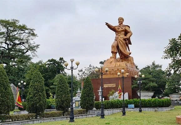 NGÔ QUYỀN – NGƯỜI MỞ NỀN ĐỘC LẬP LÂU DÀI CHO DÂN TỘC