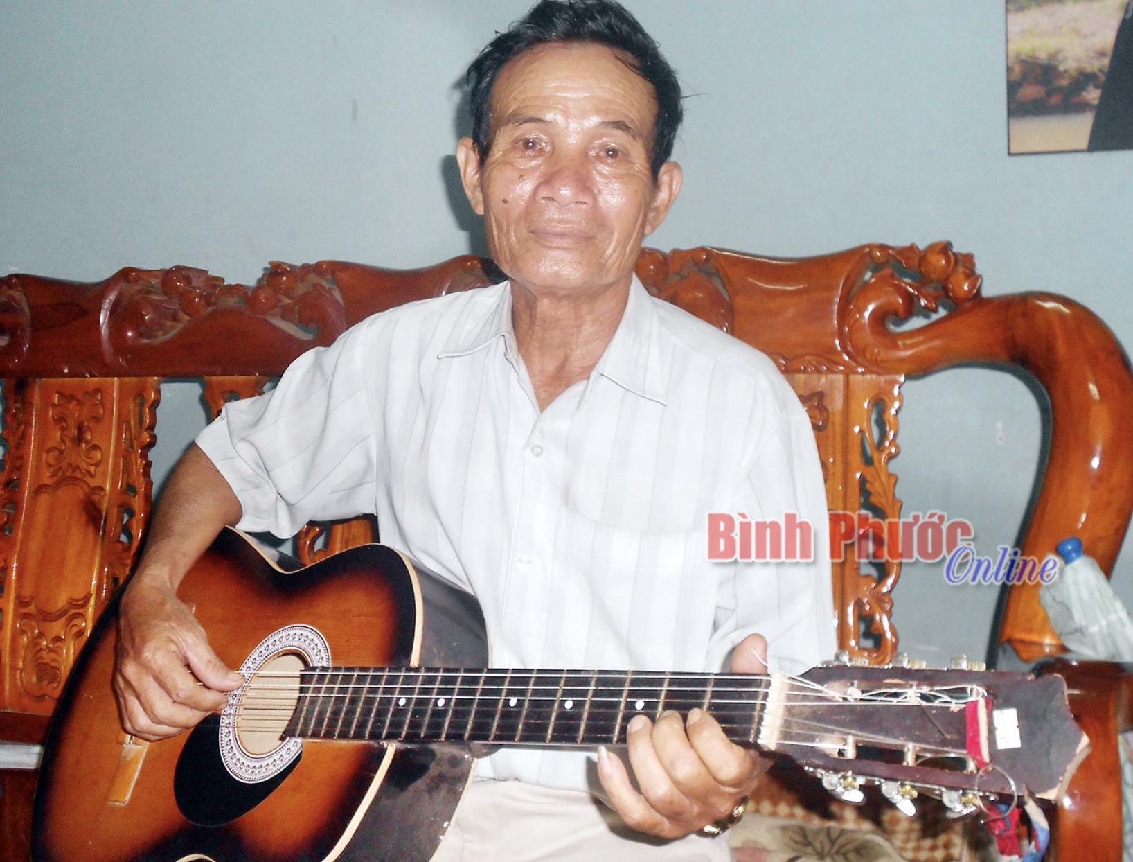 NGƯỜI THƯƠNG BINH NGUYỄN VĂN UY GIỮ VỮNG NGÔI SAO CHIẾN SĨ TRÊN MẶT TRẬN VĂN HÓA