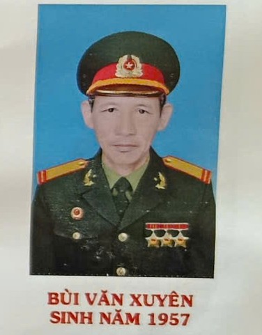 Tuổi thơ rèn trong khói lửa