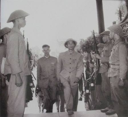VƯƠNG THỪA VŨ – “NGƯỜI GIỮ THÀNH PHỐ TRONG NHỮNG NGÀY KHÓI LỬA”