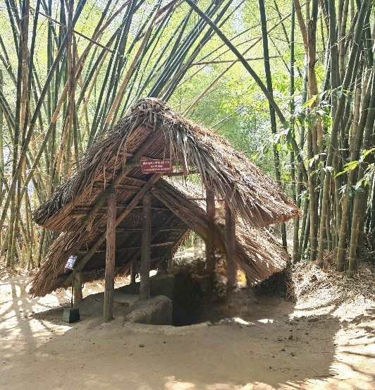 ĐỊA ĐẠO CỦ CHI  BẢN HÙNG CA BẤT DIỆT DƯỚI LÒNG ĐẤT THÉP