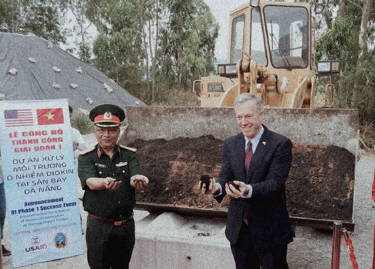 THƯỢNG TƯỚNG NGUYỄN CHÍ VỊNH