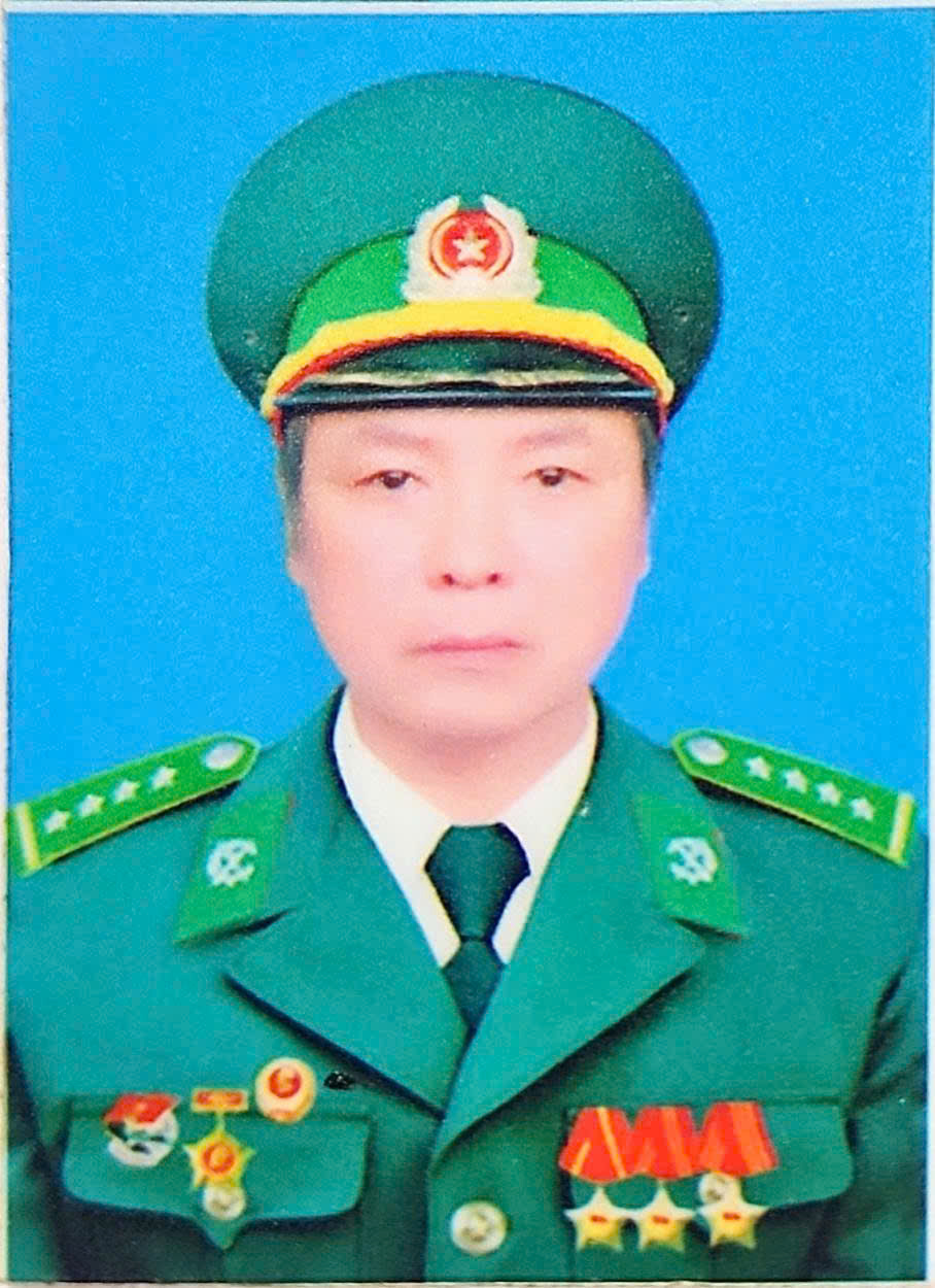 MƯỜI LĂM NĂM GIỮA NÚI RỪNG BIÊN GIỚI
