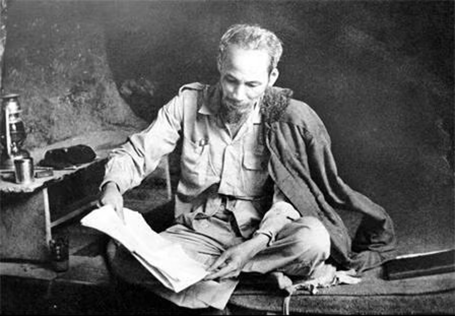 XUÂN NHÂM NGỌ VÀ TÁC PHẨM “LỊCH SỬ NƯỚC TA” CỦA BÁC HỒ