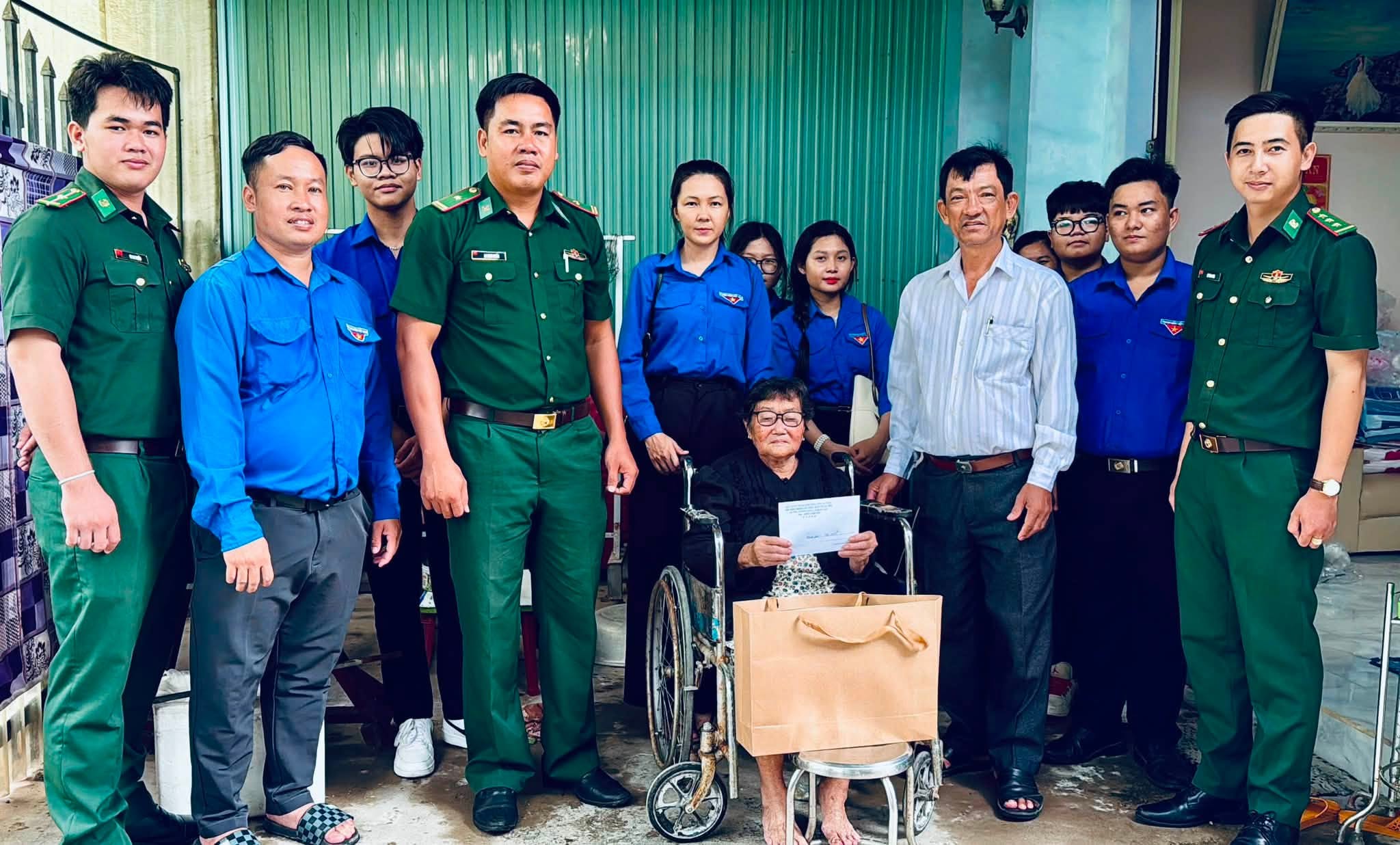 câu chuyện lịch sử 90