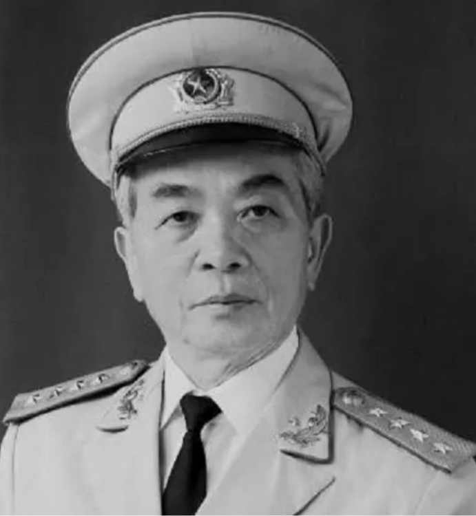 ĐẠI TƯỚNG VÕ NGUYÊN GIÁP (1911 - 2013)