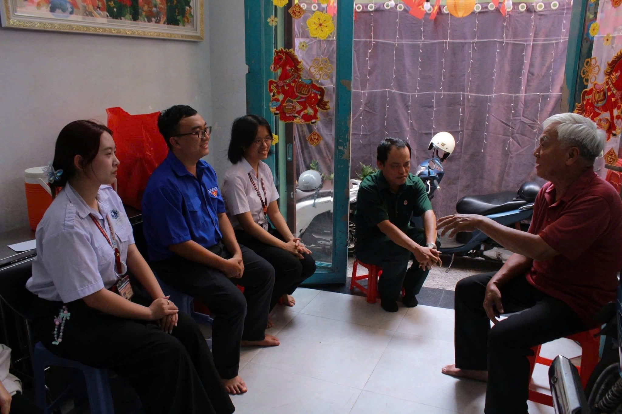 NGƯỜI CHIẾN SĨ BỘ ĐỘI CỤ HỒ TẠI CHIẾN TRƯỜNG K