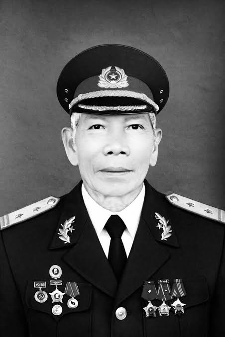 BƯỚC CHÂN DẪN ĐƯỜNG BẰNG ĐÔI TAI ĐỊNH VỊ