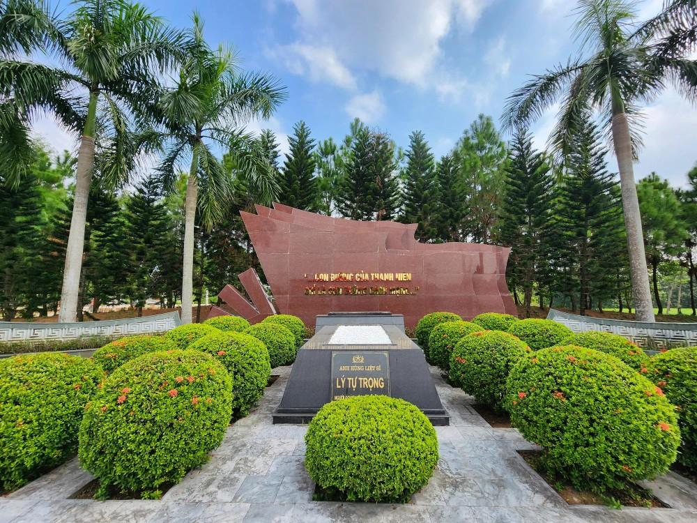 NGƯỜI CÓ CÔNG GIÚP ĐỠ CÁCH MẠNG LÝ TỰ TRỌNG - TUỔI 17 VÀ LÝ TƯỞNG CỦA NGƯỜI THANH NIÊN