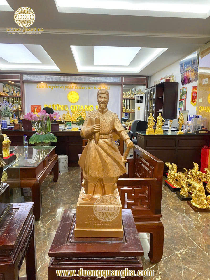 VỊ QUỐC CÔNG ANH HÙNG CỦA DÂN TỘC VIỆT NAM