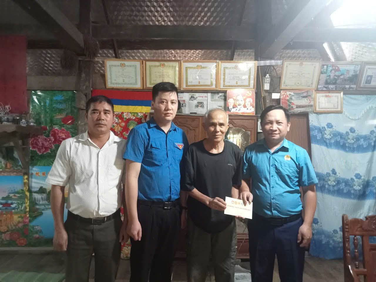 NGƯỜI LÍNH TRỞ VỀ TỪ THỜI HOA LỬA