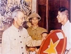 "VỪA ĐẸP VỪA ĐỠ CHÓI MẮT ĐỒNG BÀO..."