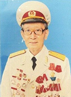 Chân dung: Vũ Trọng Kính