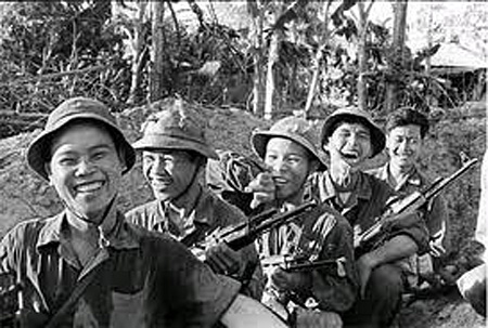 NỤ CƯỜI THẠCH HÃN VÀ 81 NGÀY ĐÊM THÀNH CỔ QUẢNG TRỊ