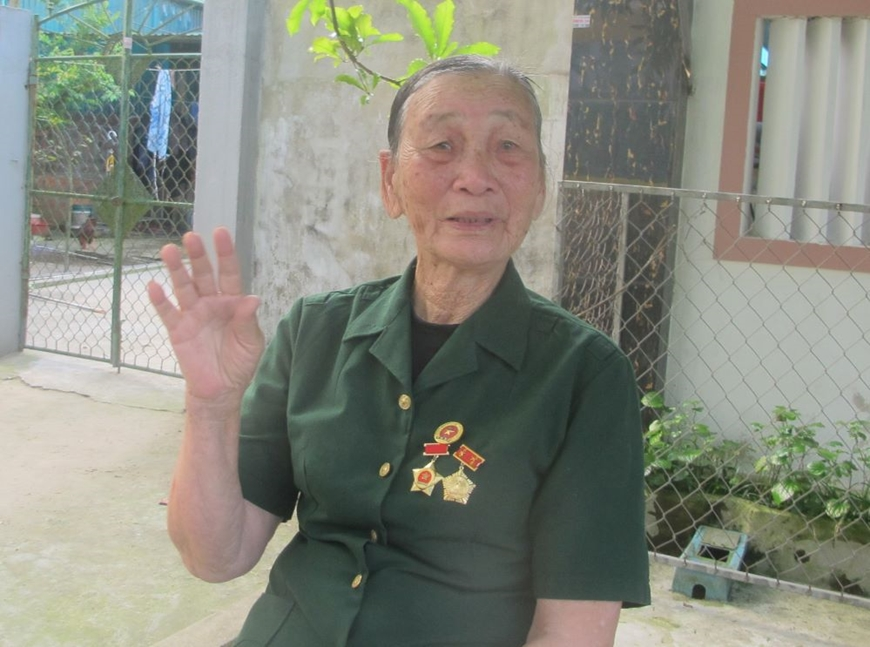 NGƯỜI CON GÁI “THẠCH NHỌN” GIỮA TỌA ĐỘ LỬA ĐỒNG LỘC