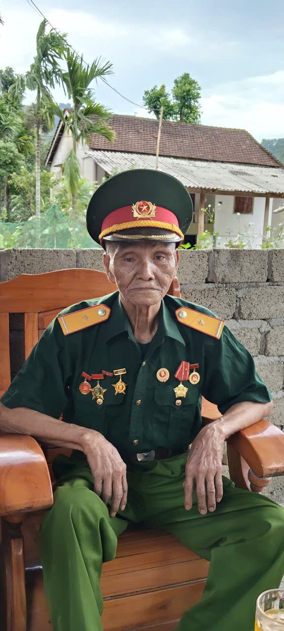 Vượt dòng sông Thạch Hãn năm 1972