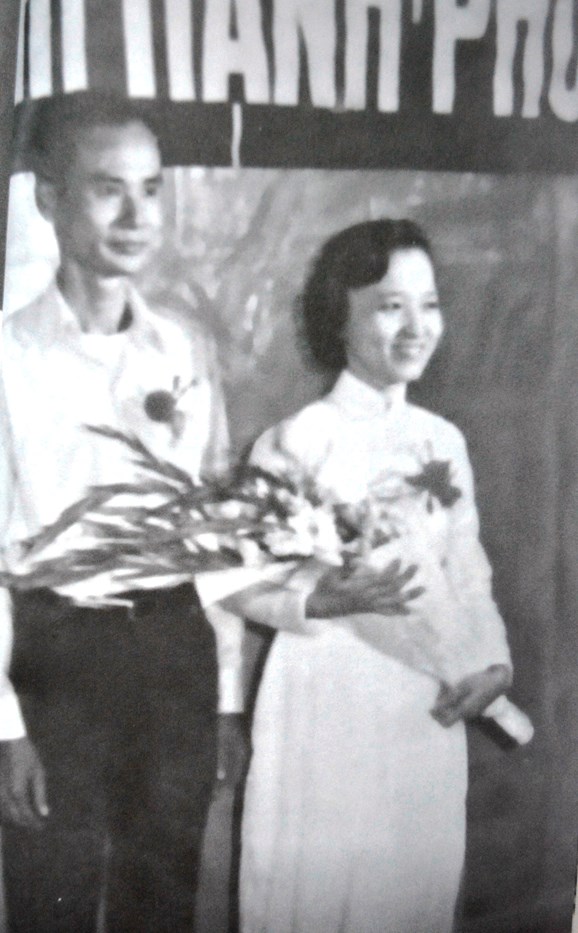 "Anh còn hơi thở là còn yêu em..."