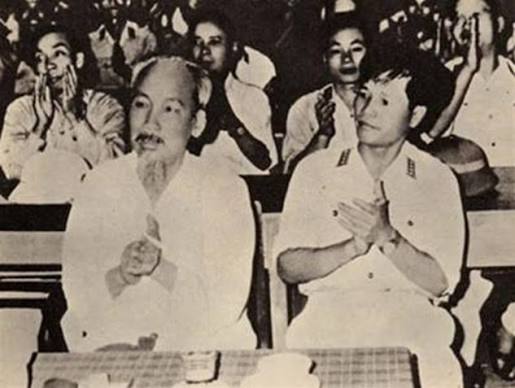 Từ câu chuyện "Cõng lính qua suối" đến "Vị tướng phong trào" và "Nắm thắt lưng địch mà đánh" của Đại tướng Nguyễn Chí Thanh