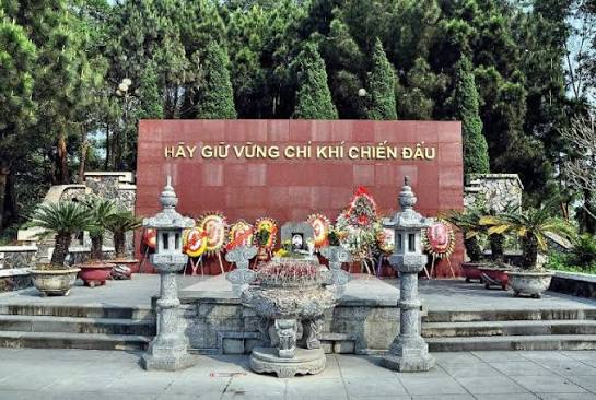 TỔNG BÍ THƯ TRẦN PHÚ (1904 – 1931): "KIẾN TRÚC SƯ" TƯ TƯỞNG ĐẦU TIÊN CỦA ĐẢNG VÀ TƯ THẾ TỰ DO TRONG XÀ BÀNG KHÁM LỚN
