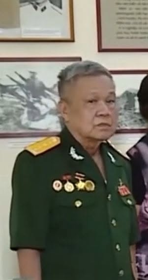 ANH HÙNG TRẦN NGỌC MẬT