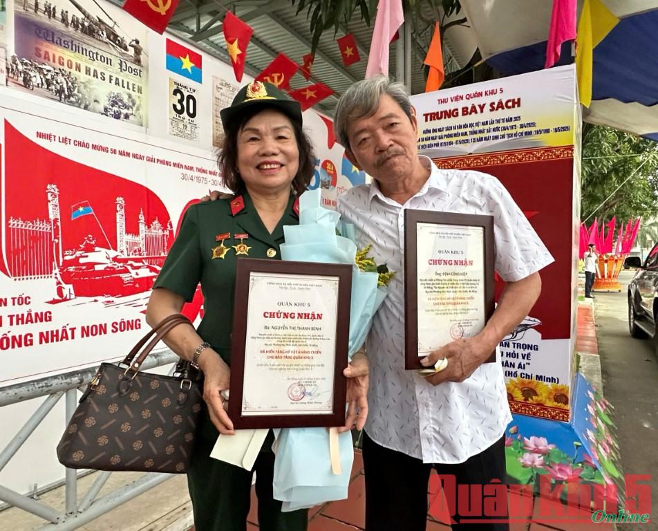 Chuyện về hai tấm vải dù trong kháng chiến chống Mỹ cứu nước