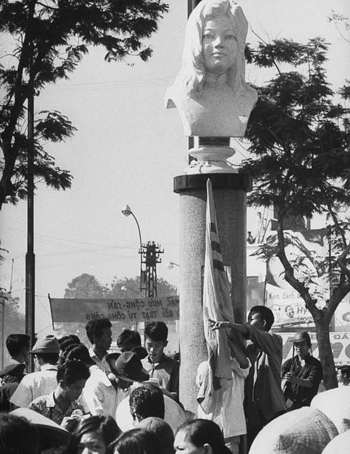 ANH HÙNG LIỆT SĨ QUÁCH THỊ TRANG (1948–1963)